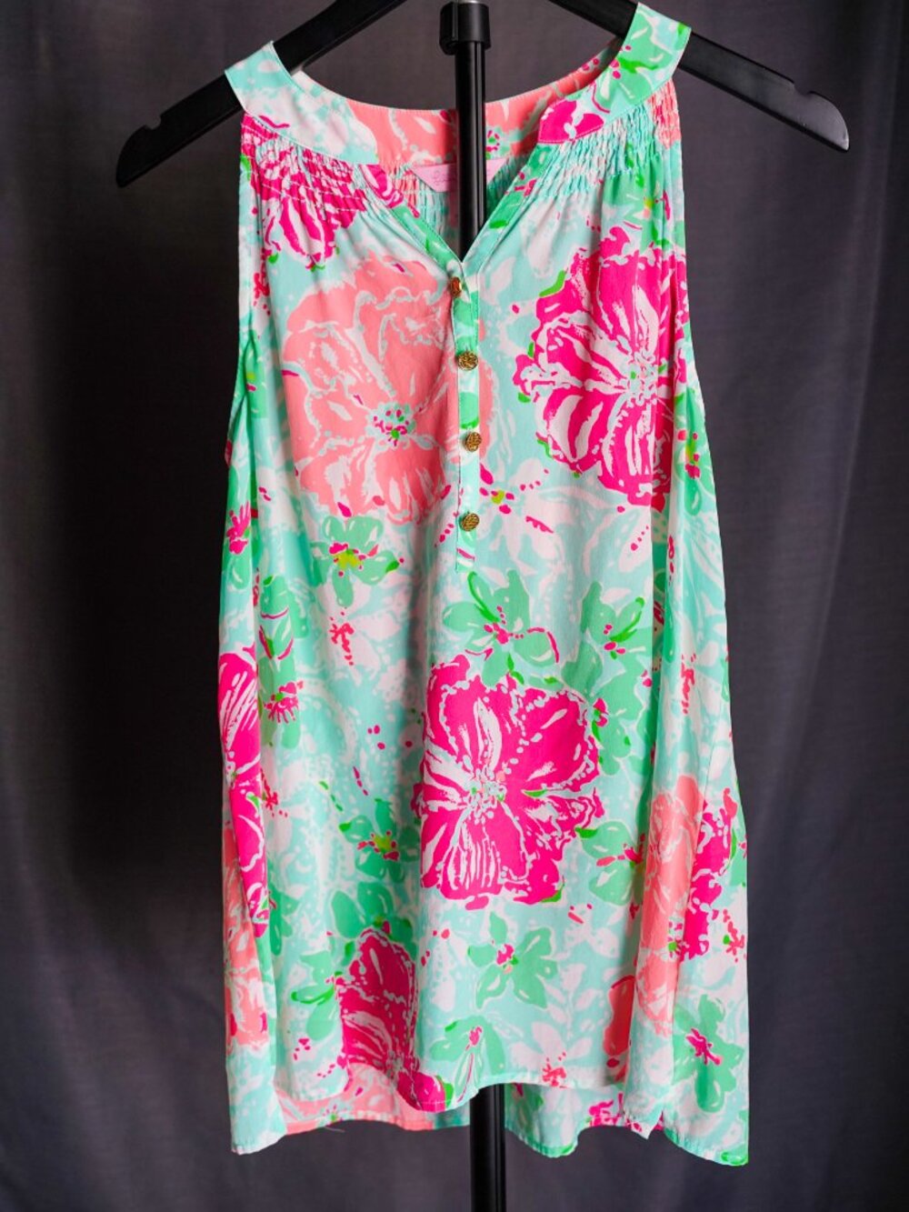 Lilly Pulitzer Women's Vibrant Floral Sleeveless Button-Front Blouse Medium